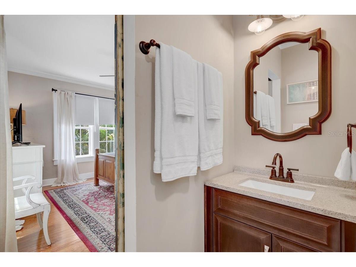 325 49th Street N Saint Petersburg FL 33710 TB8507435 image58