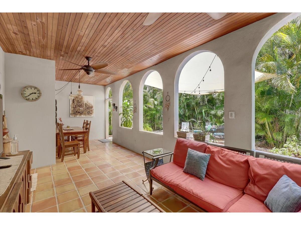 325 49th Street N Saint Petersburg FL 33710 TB8507435 image59