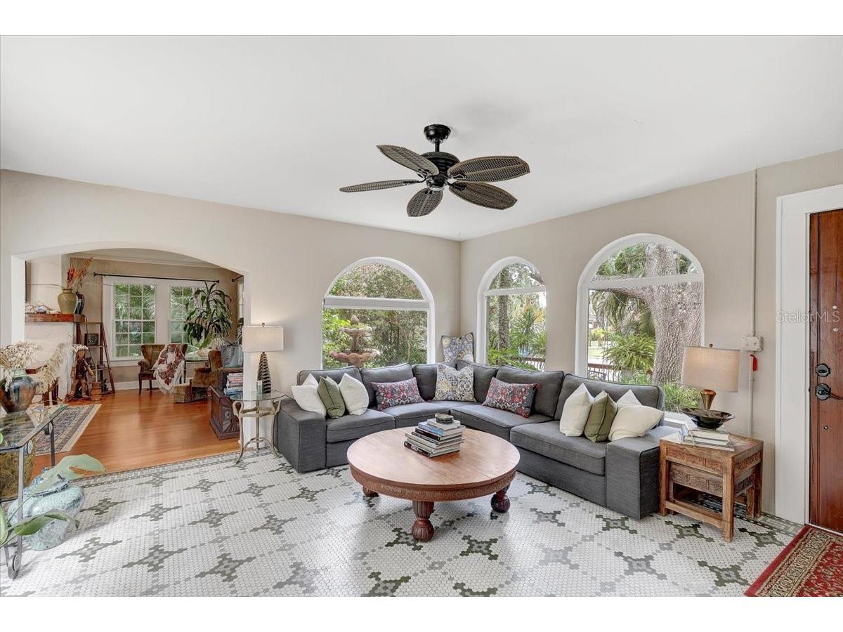 325 49th Street N Saint Petersburg FL 33710 TB8507435 image7