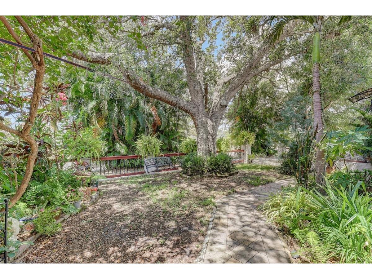 325 49th Street N Saint Petersburg FL 33710 TB8507435 image71