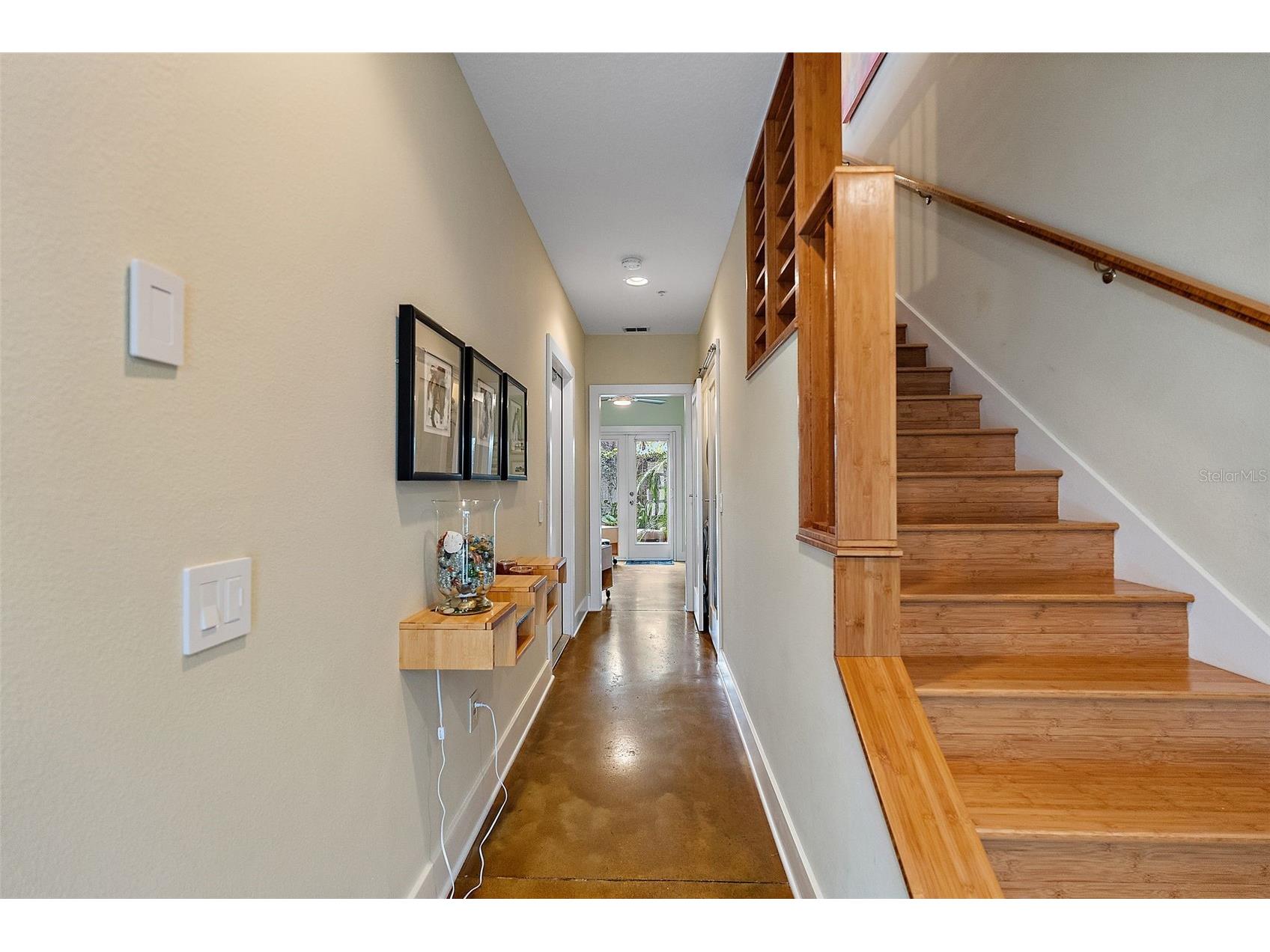 325 5th Avenue S #10 Saint Petersburg FL 33701 TB8484527 image2