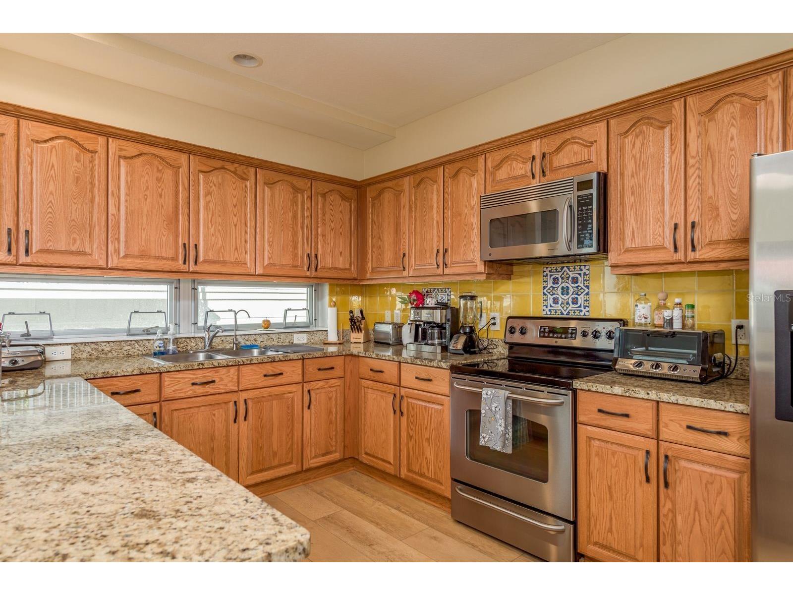 325 5th Avenue S #6 Saint Petersburg FL 33701 TB8474703 image12