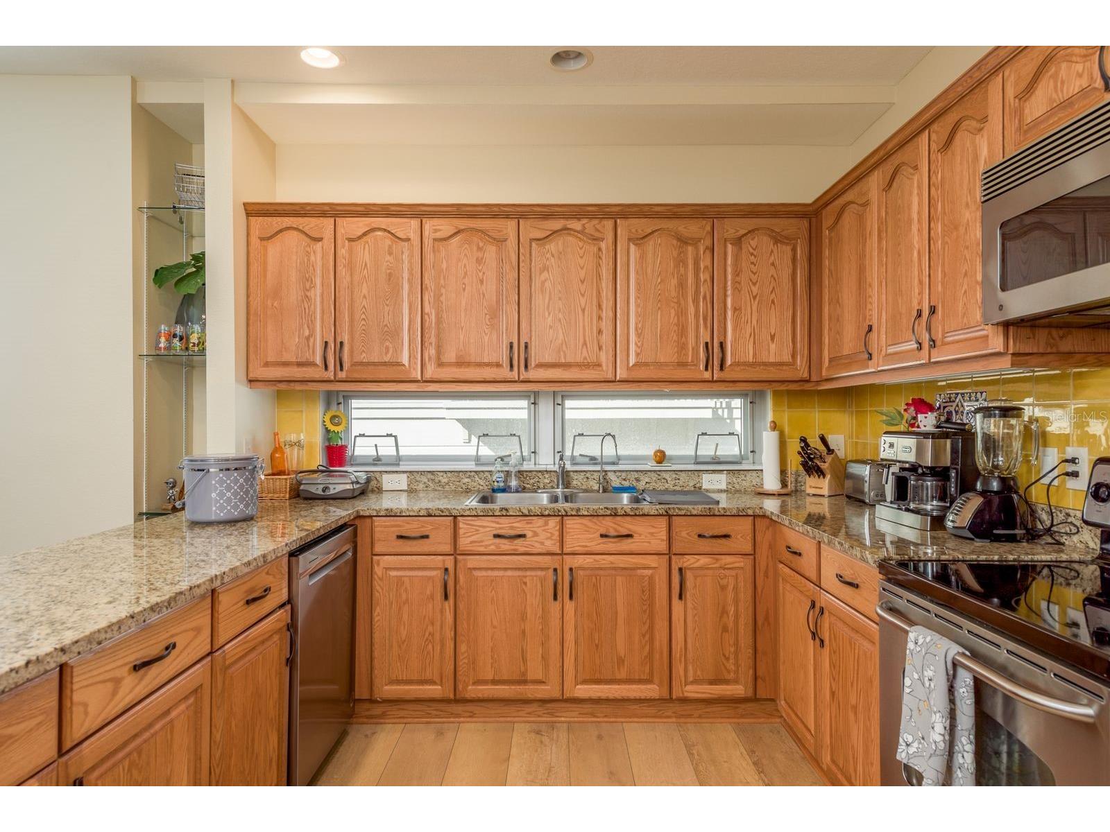 325 5th Avenue S #6 Saint Petersburg FL 33701 TB8474703 image13