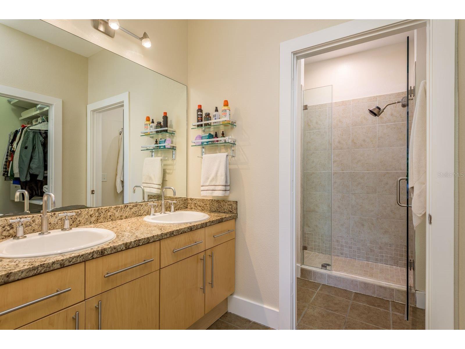 325 5th Avenue S #6 Saint Petersburg FL 33701 TB8474703 image18