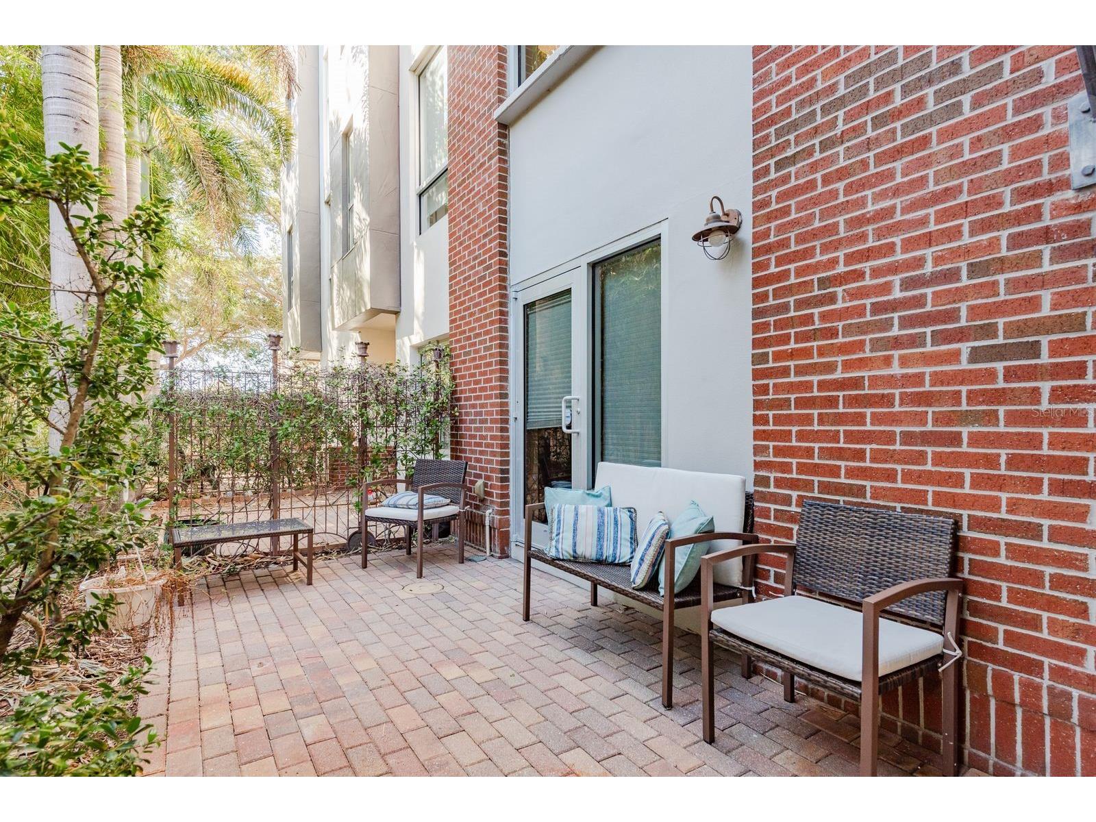 325 5th Avenue S #6 Saint Petersburg FL 33701 TB8474703 image23