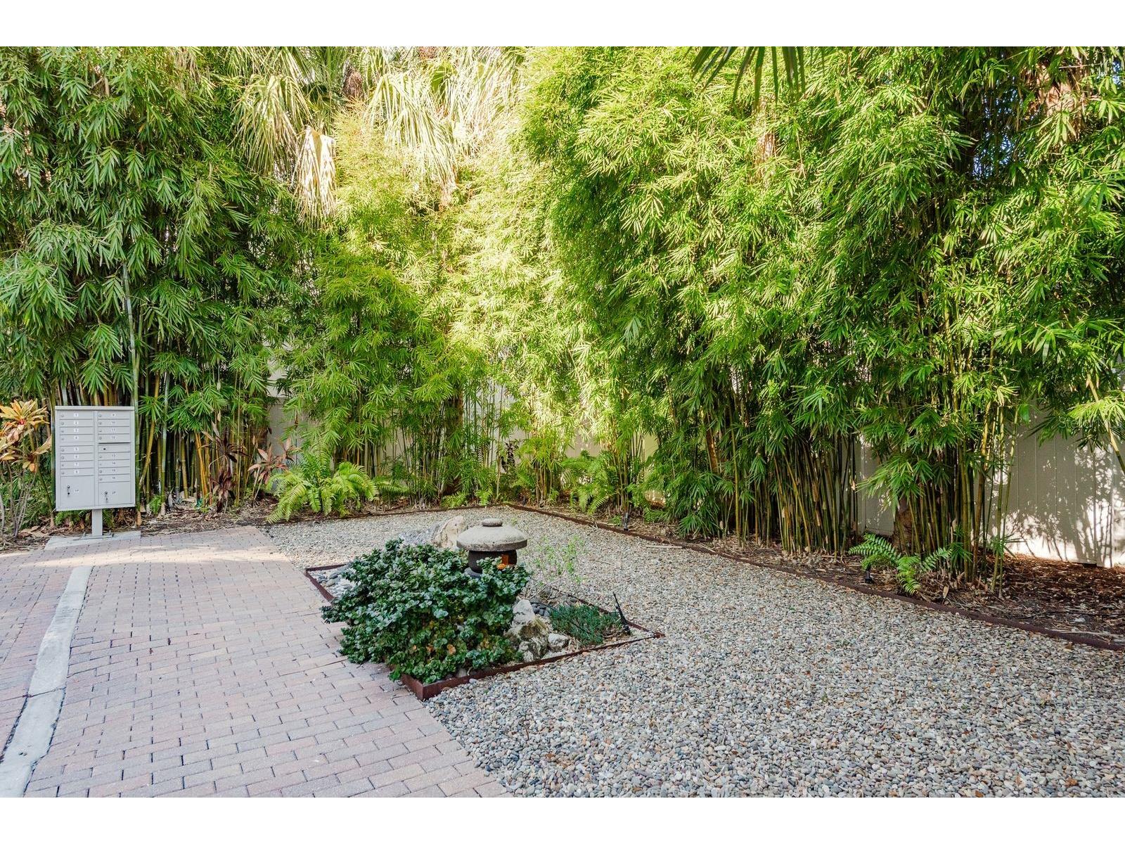 325 5th Avenue S #6 Saint Petersburg FL 33701 TB8474703 image26