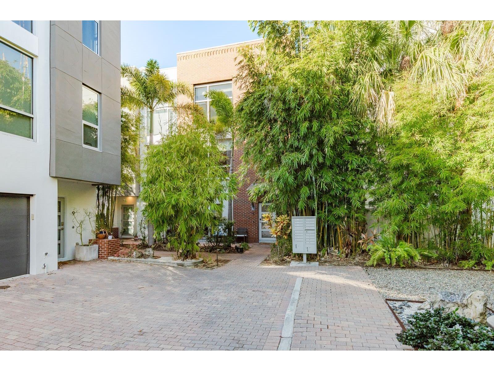 325 5th Avenue S #6 Saint Petersburg FL 33701 TB8474703 image27