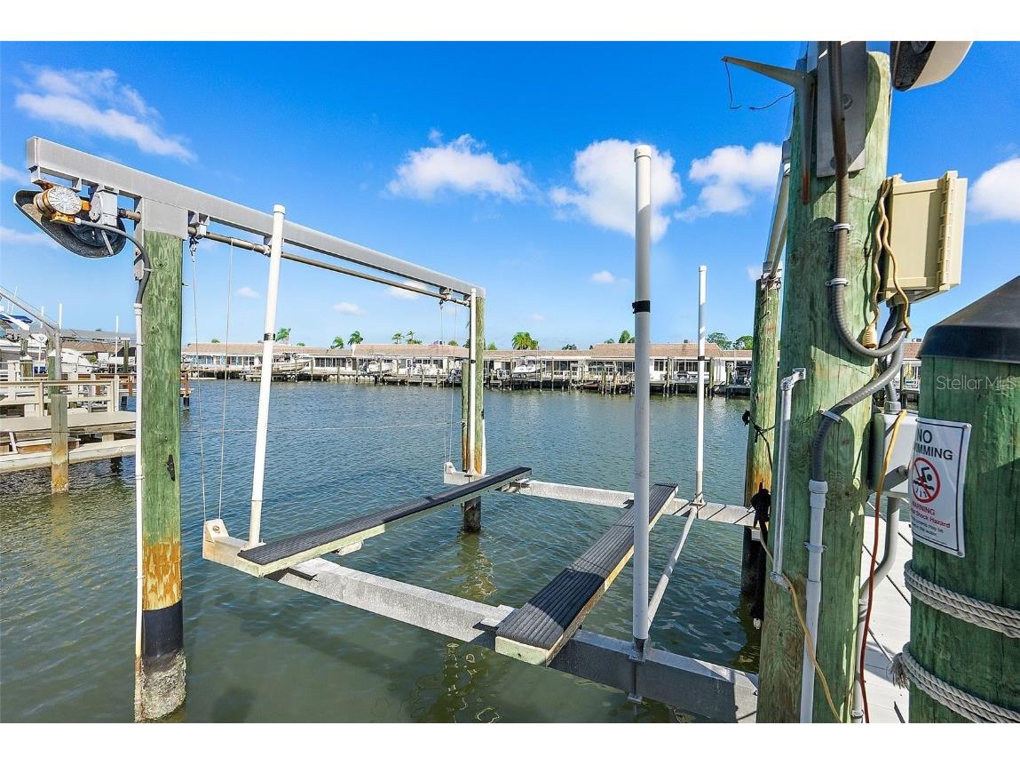 325 Boca Ciega Point Boulevard Saint Petersburg FL 33708 TB8436809 image31