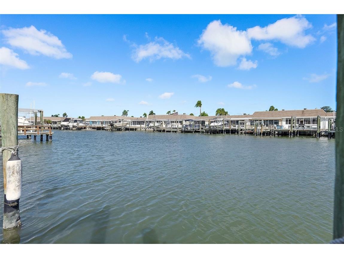 325 Boca Ciega Point Boulevard Saint Petersburg FL 33708 TB8436809 image32