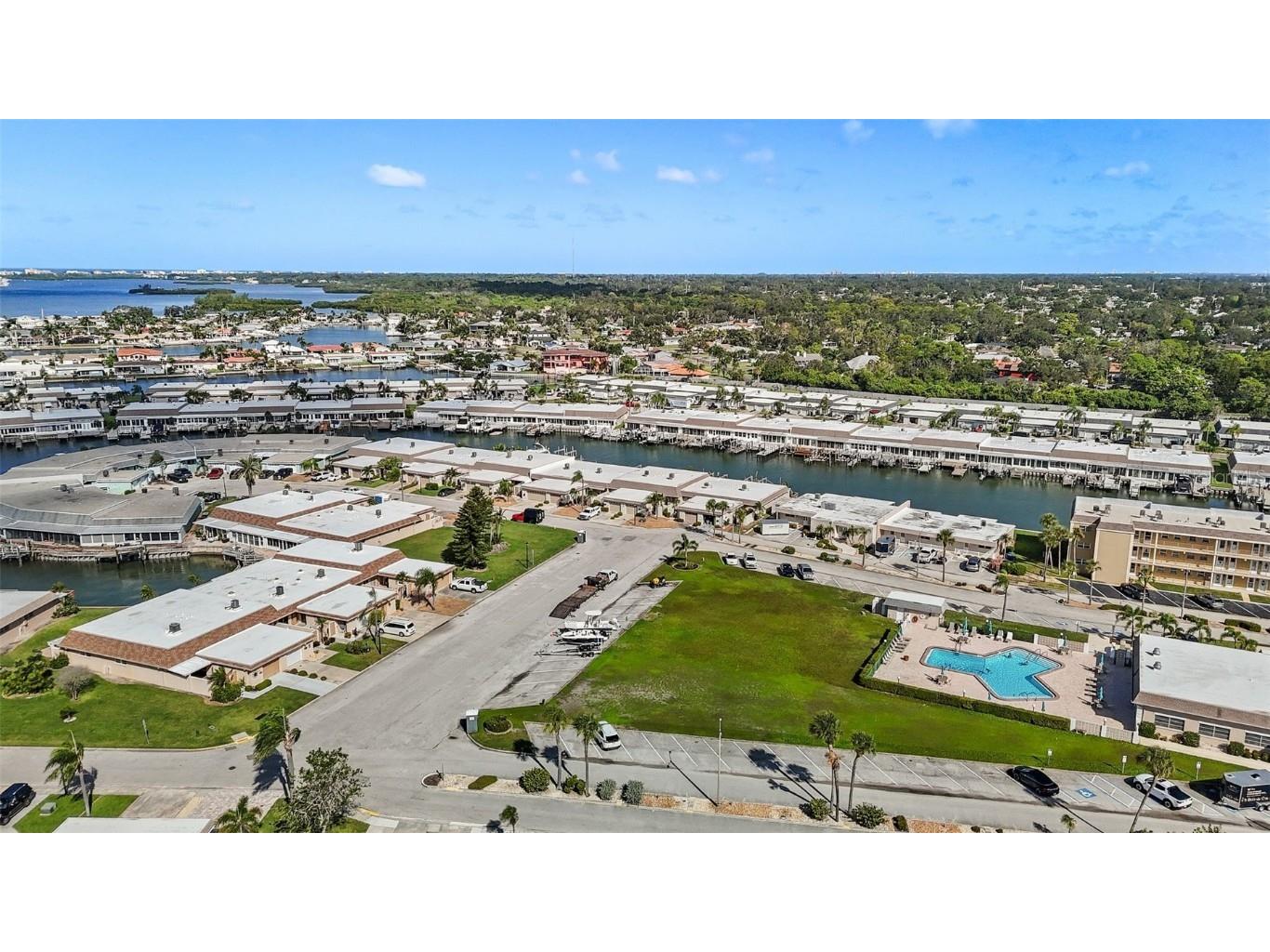 325 Boca Ciega Point Boulevard Saint Petersburg FL 33708 TB8436809 image35