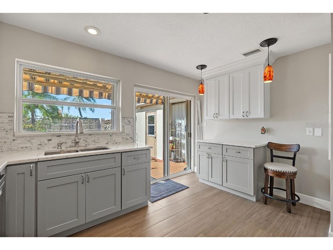 325 Boca Ciega Point Boulevard Saint Petersburg FL 33708 TB8436809 image8