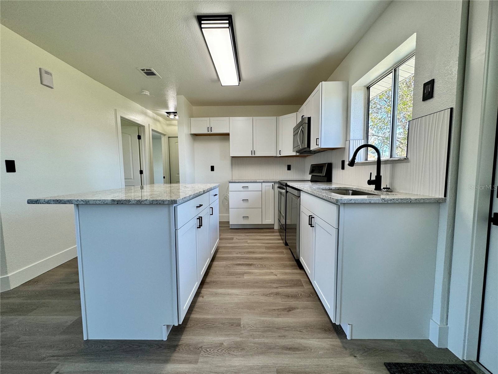 325 Capatola St Port Charlotte FL 33948 D6146389 image7