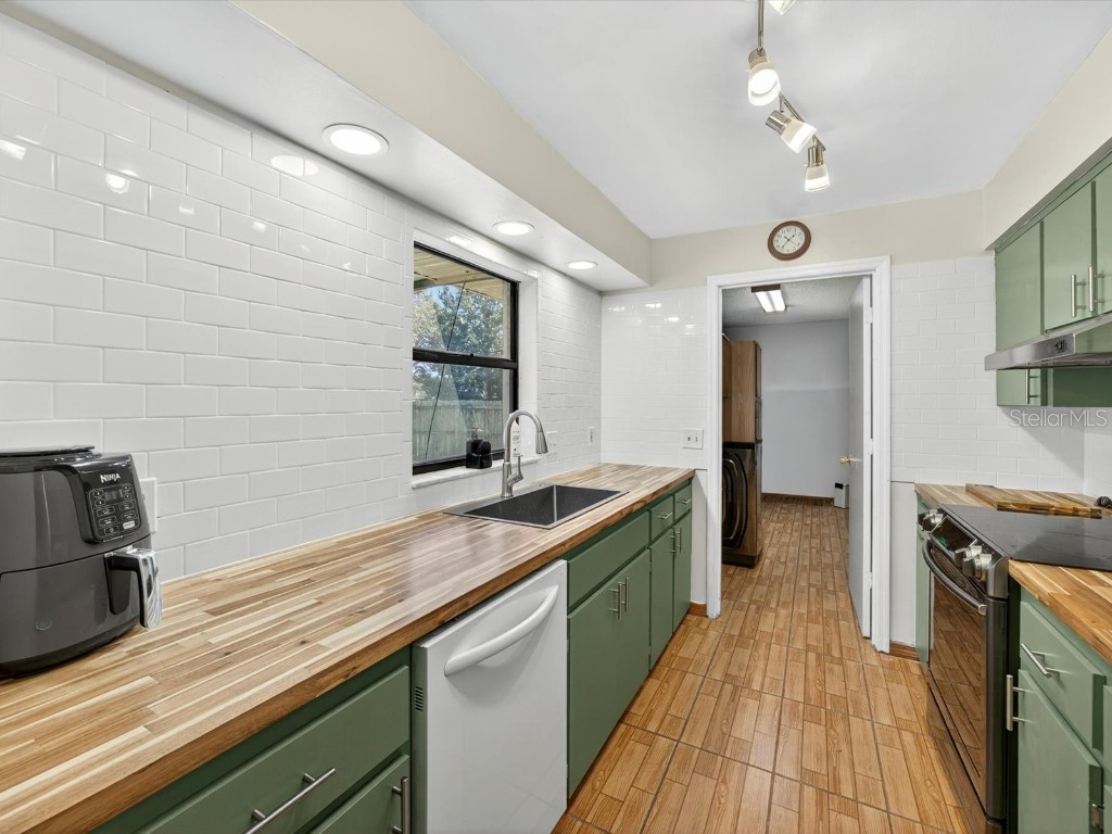 325 Charles Avenue Orange City FL 32763 O6339643 image11