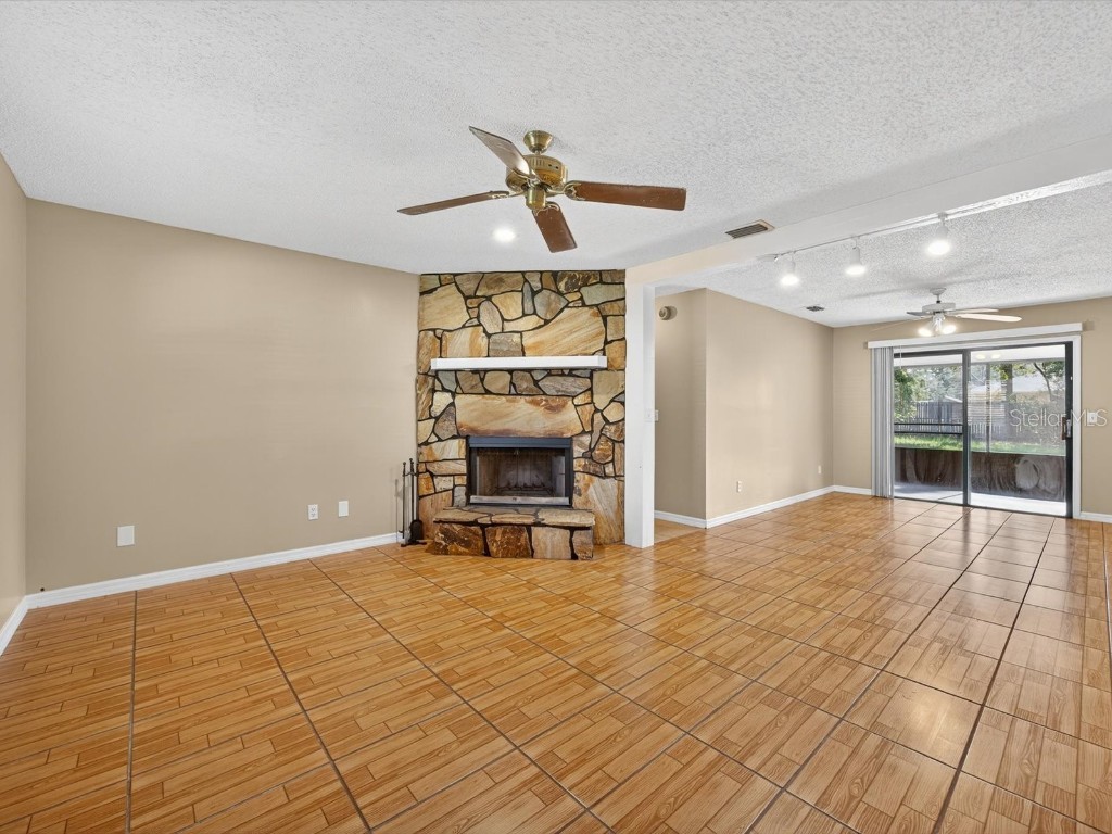 325 Charles Avenue Orange City FL 32763 O6339643 image8