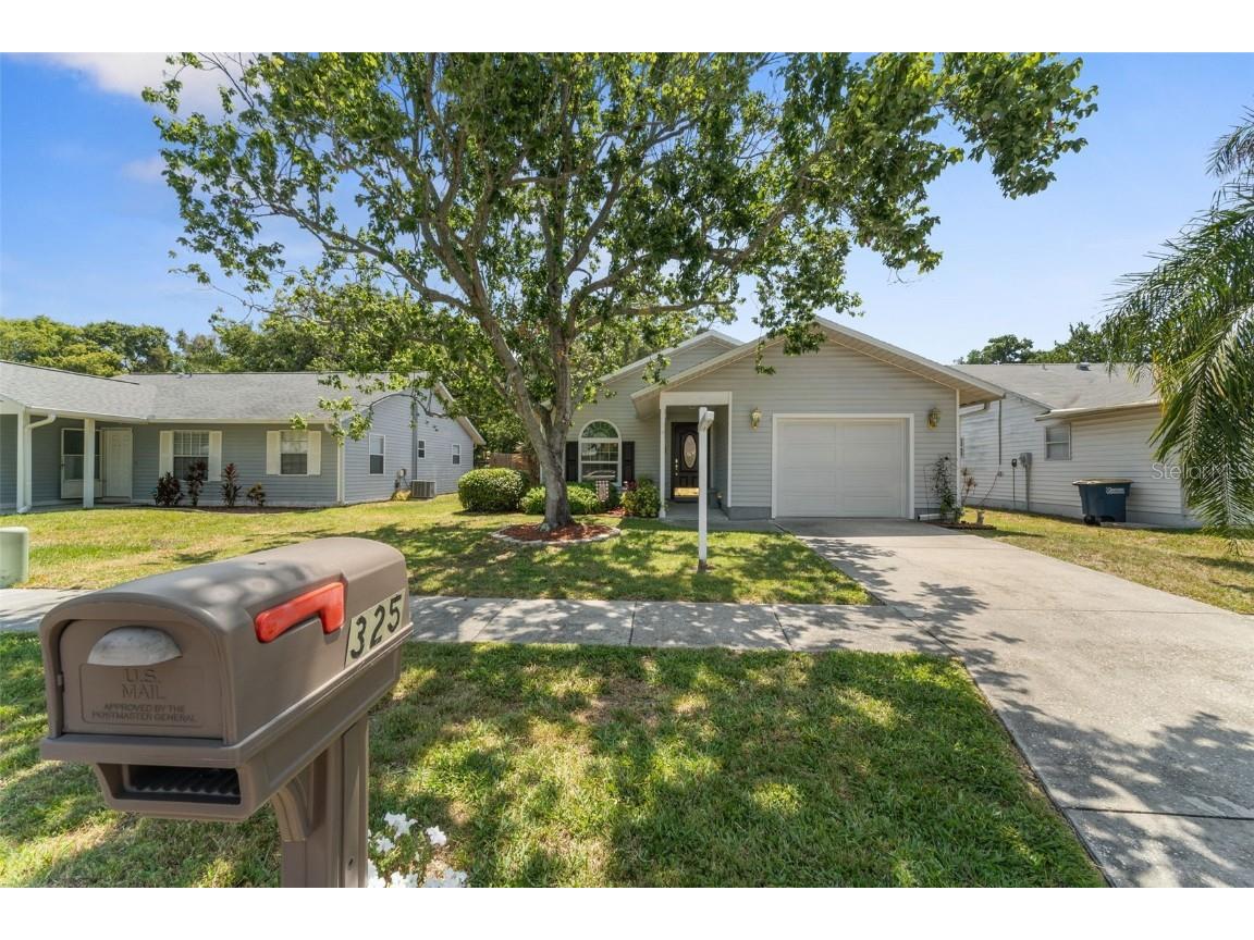 325 Feather Tree Drive Clearwater FL 33765 U8241681 image1