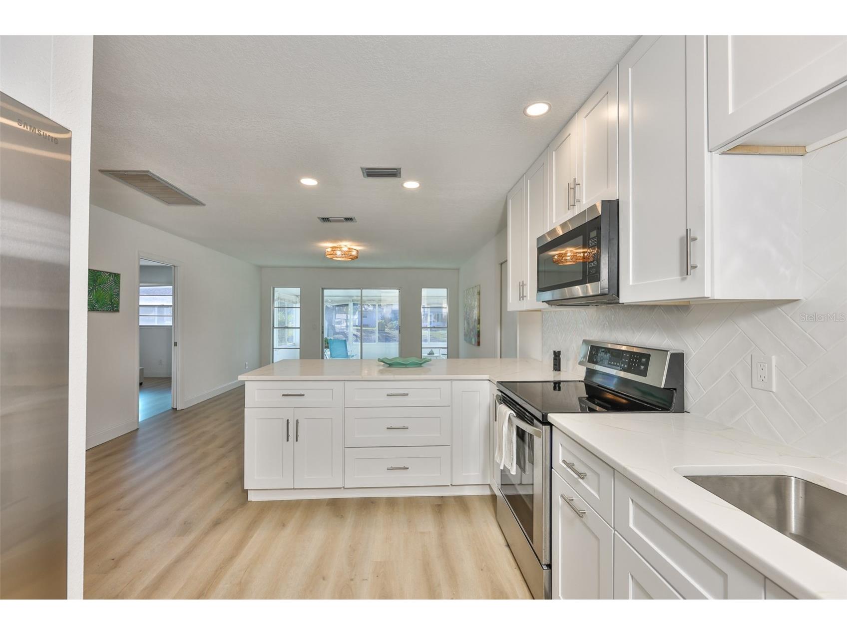 325 Green Manor Drive Sun City Center FL 33573 TB8466789 image17