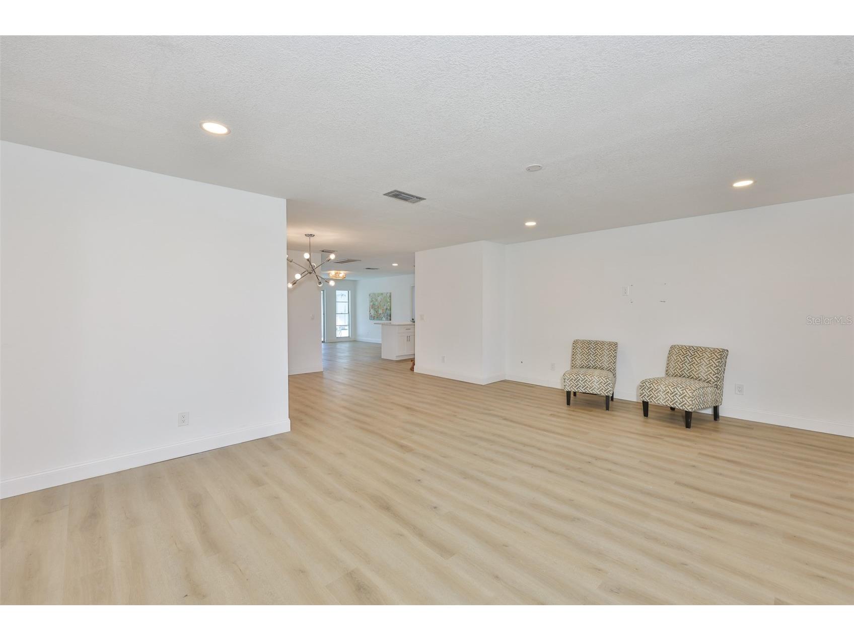 325 Green Manor Drive Sun City Center FL 33573 TB8466789 image6