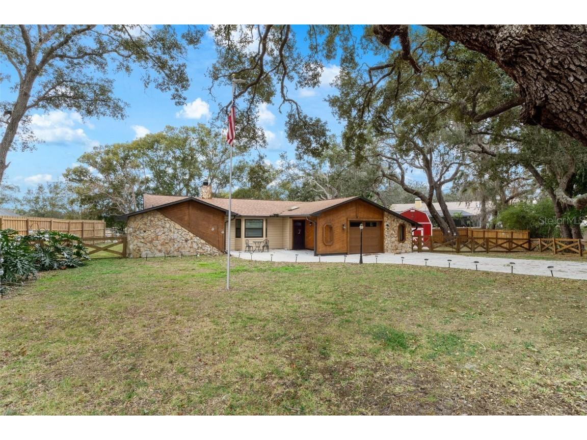 325 Gulfport Lane Spring Hill FL 34608 TB8338838 image1