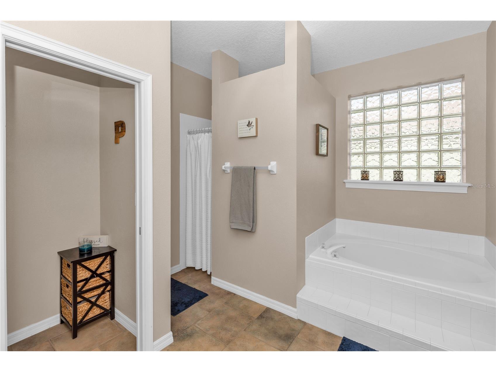325 Hazeltine Drive Debary FL 32713 V4950242 image13