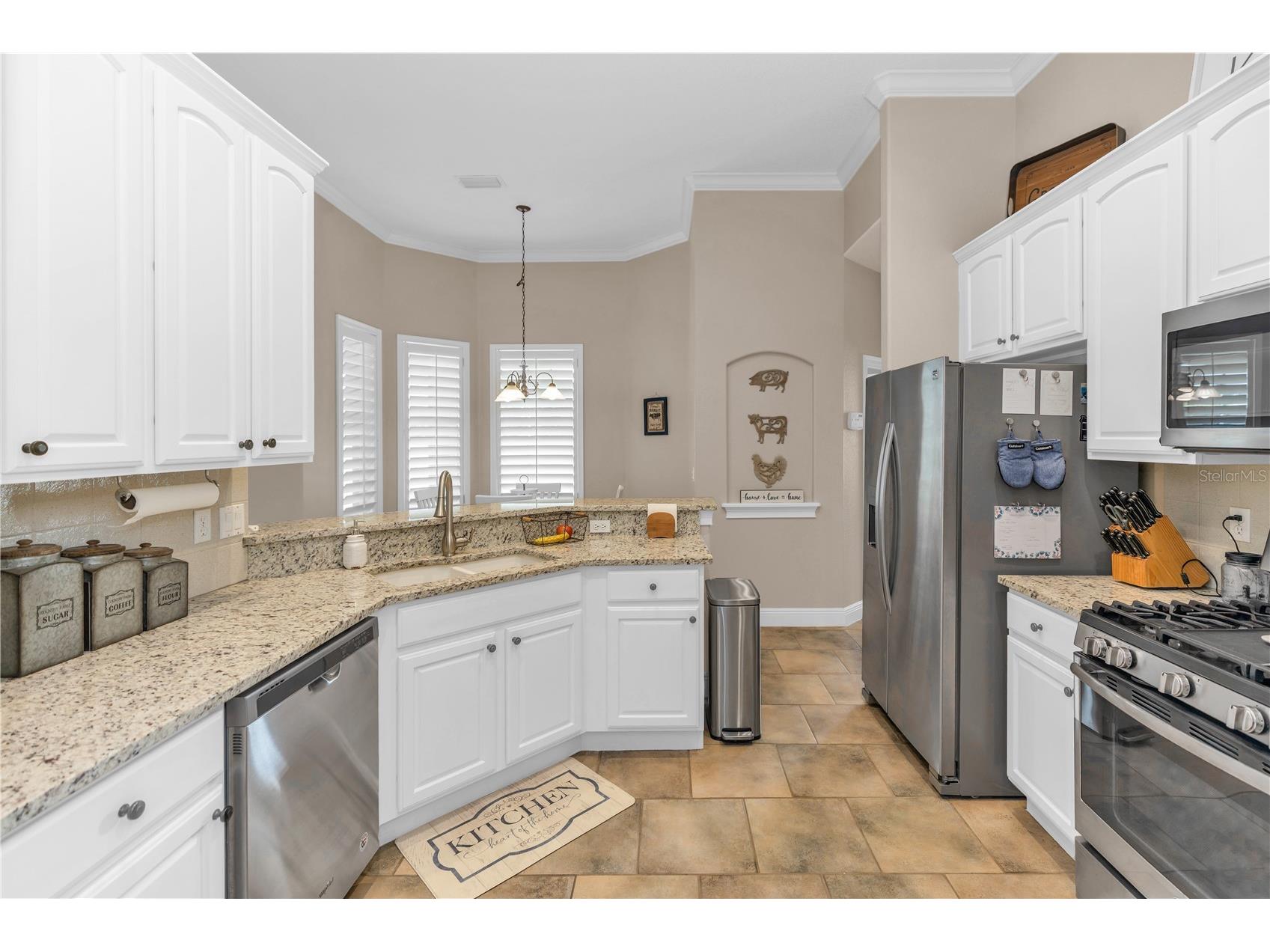 325 Hazeltine Drive Debary FL 32713 V4950242 image3