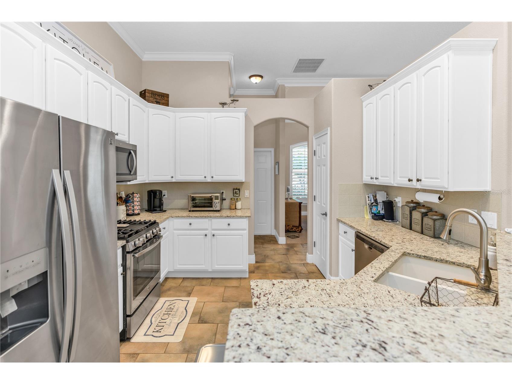 325 Hazeltine Drive Debary FL 32713 V4950242 image4