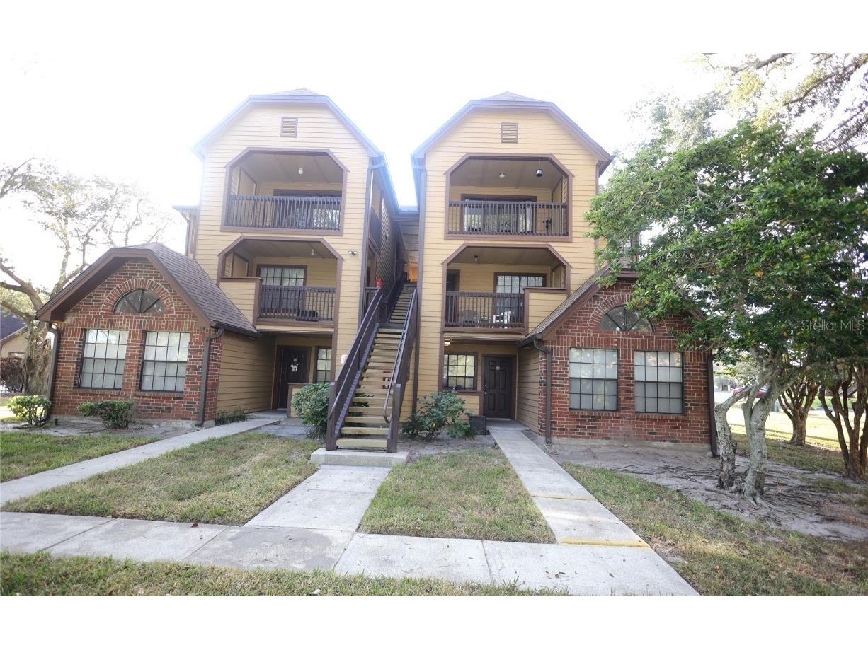 325 Lakepointe Drive #104 Altamonte Springs FL 32701 O6156506 image1