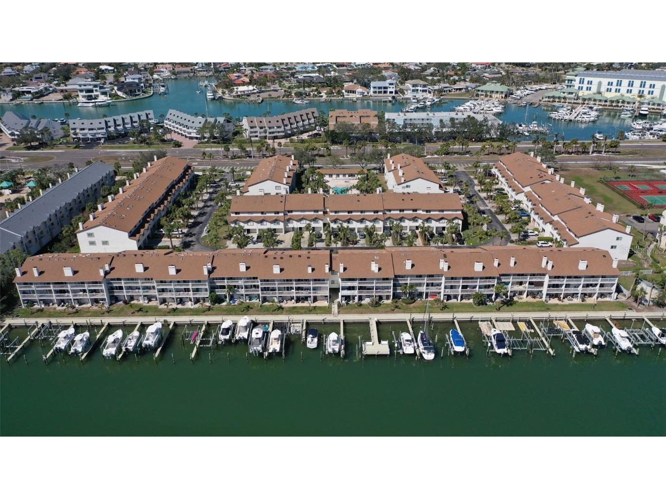 325 Madeira Circle Tierra Verde FL 33715 TB8357202 image1