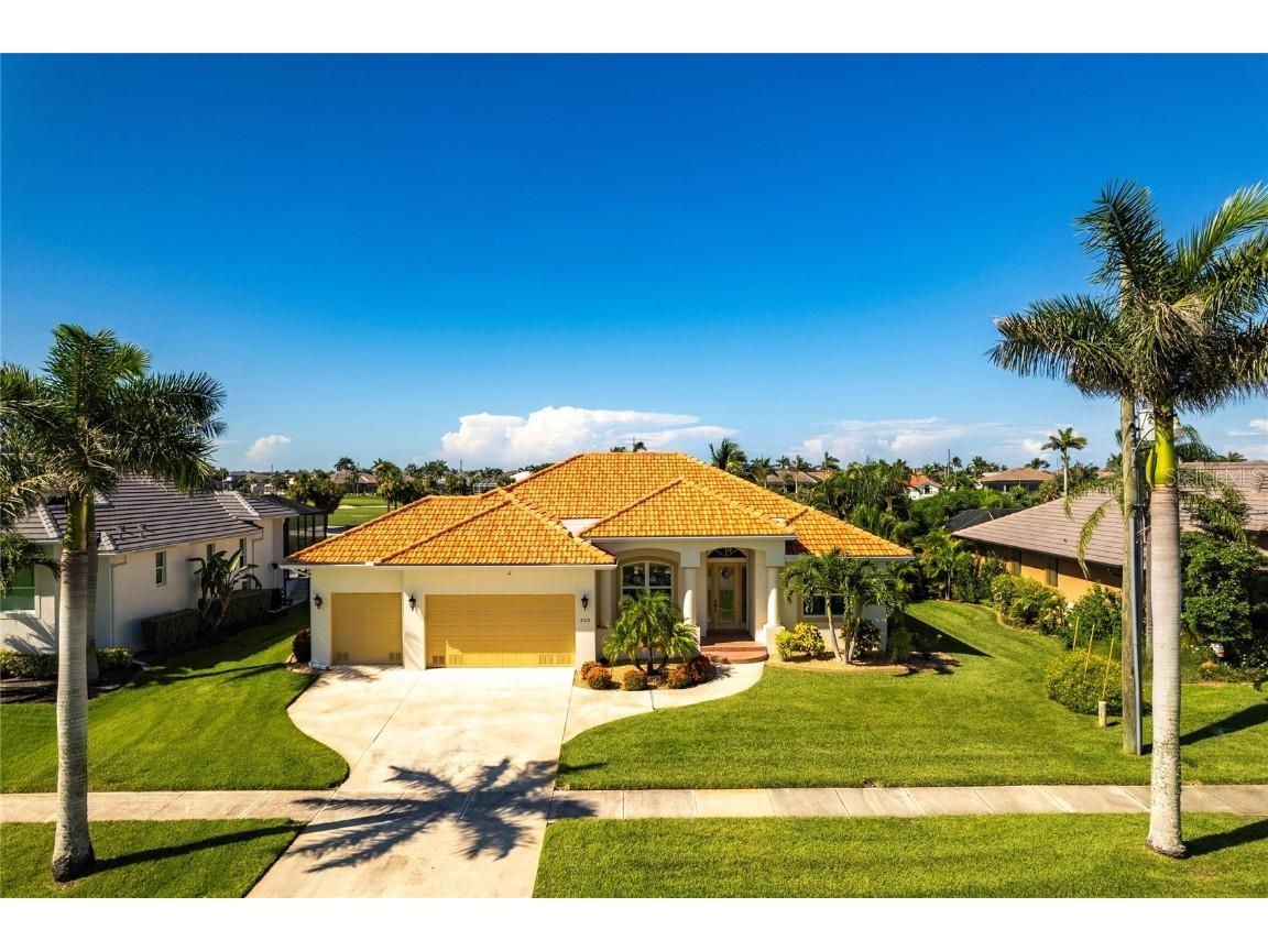 325 Madrid Boulevard Punta Gorda FL 33950 C7512796 image2