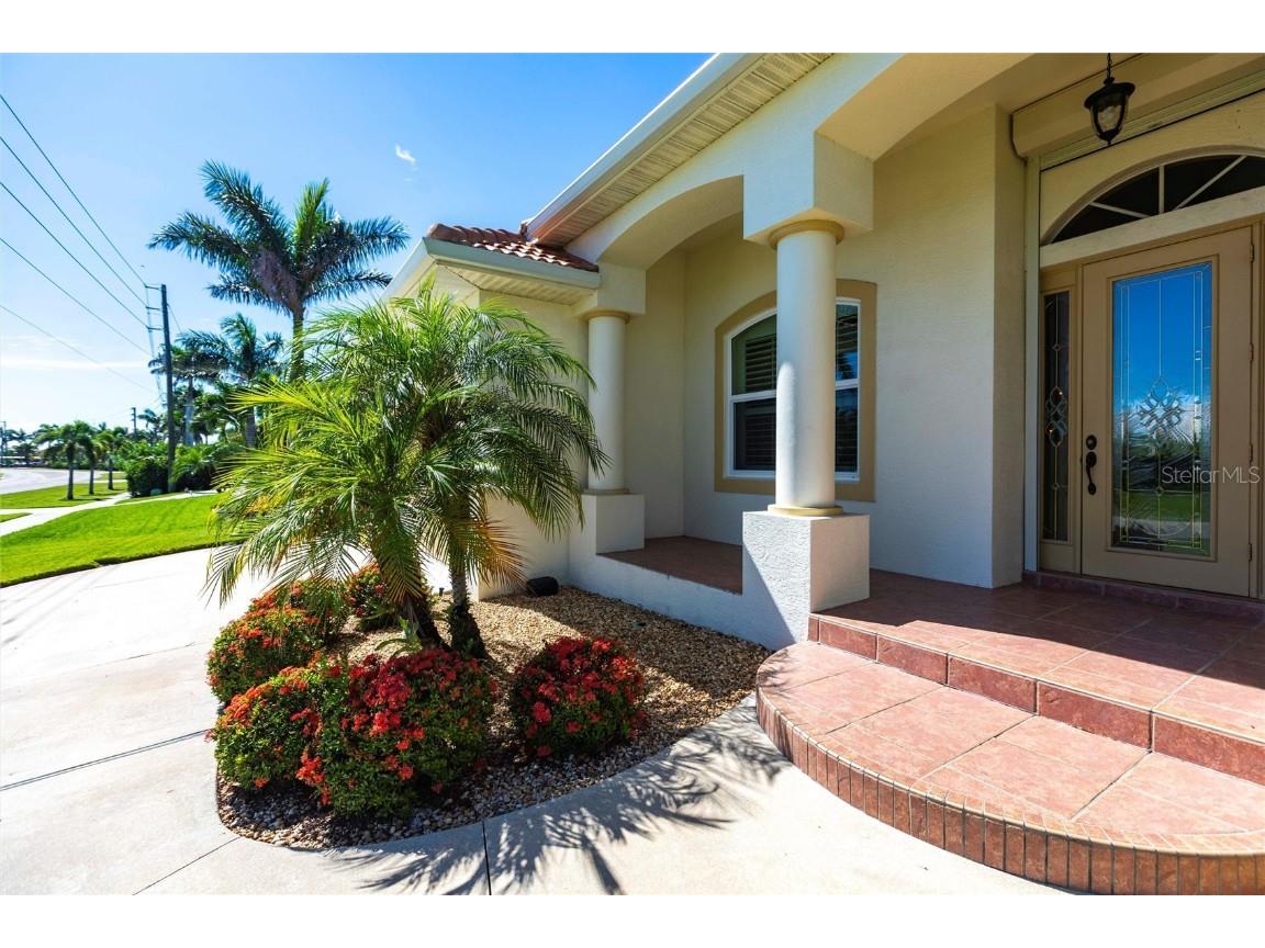 325 Madrid Boulevard Punta Gorda FL 33950 C7512796 image5