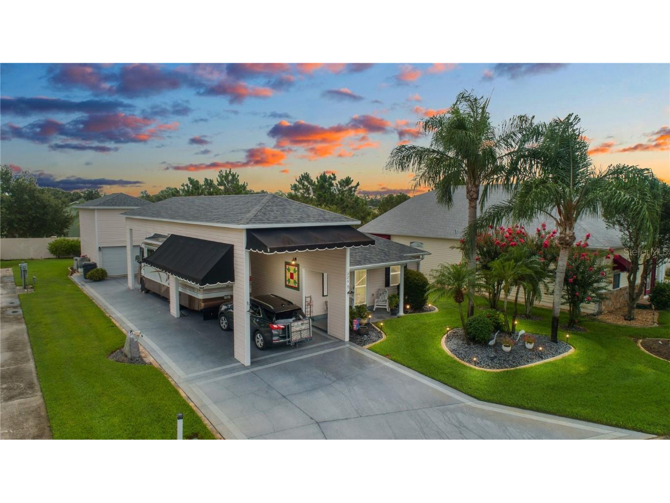 325 Motorcoach Drive S Polk City FL 33868 L4938291 image1