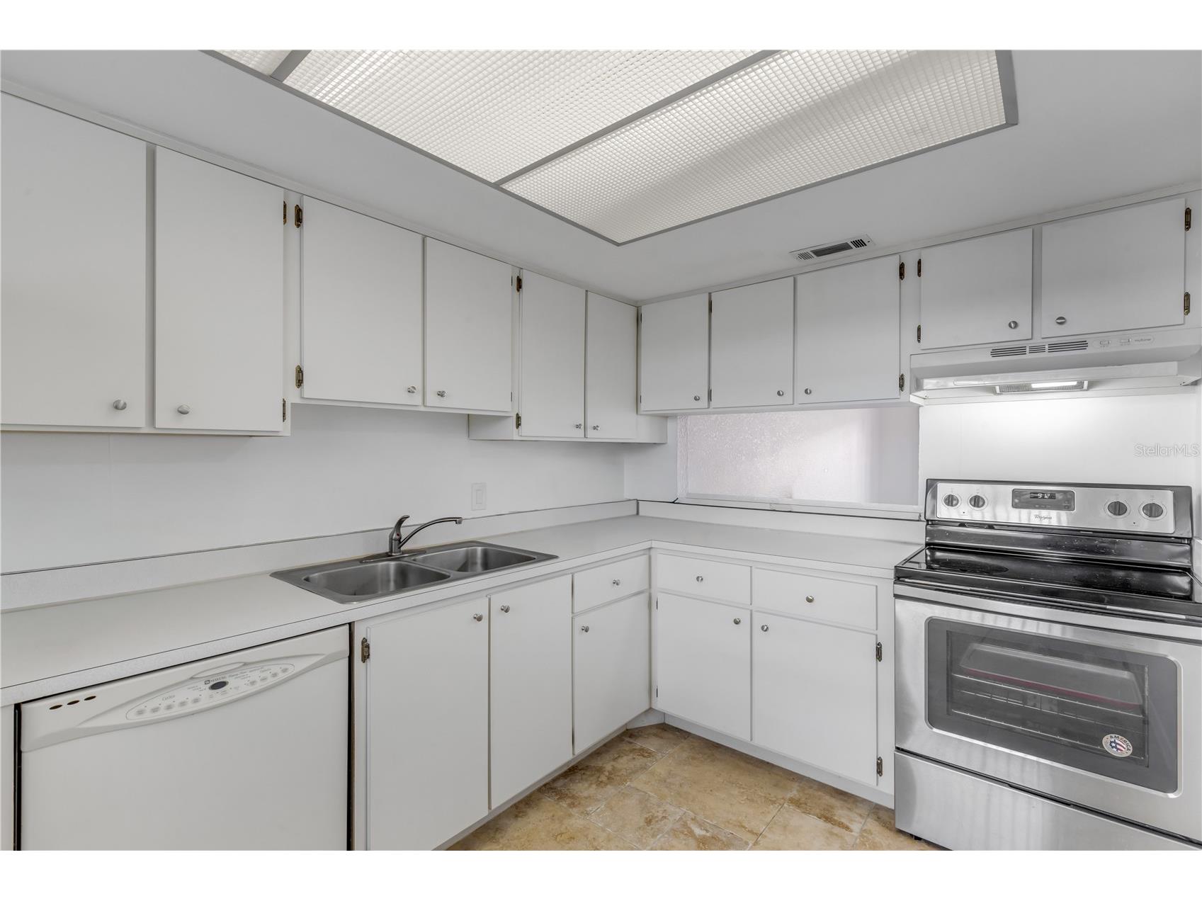 325 N Causeway #D103 New Smyrna Beach FL 32169 NS1087618 image15