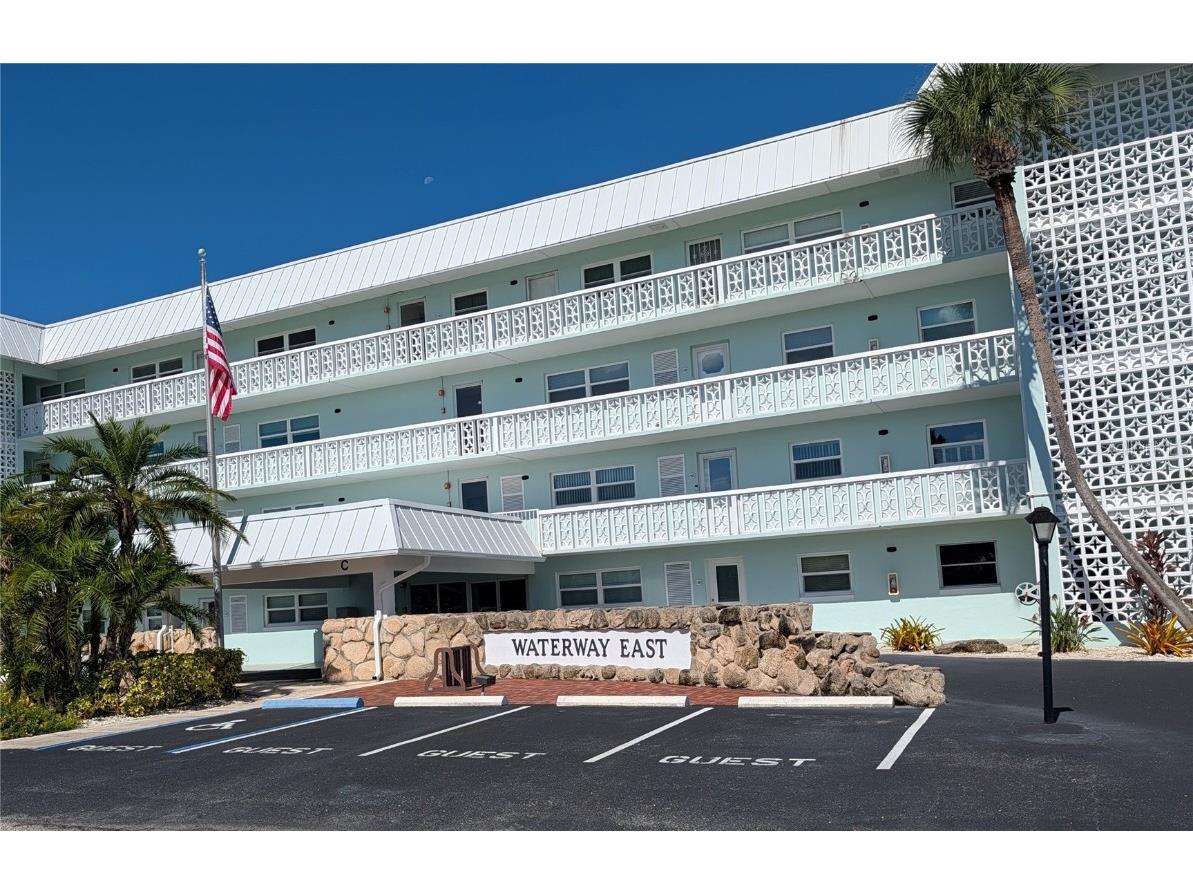 325 N Causeway #208D New Smyrna Beach FL 32169 O6288085 image1