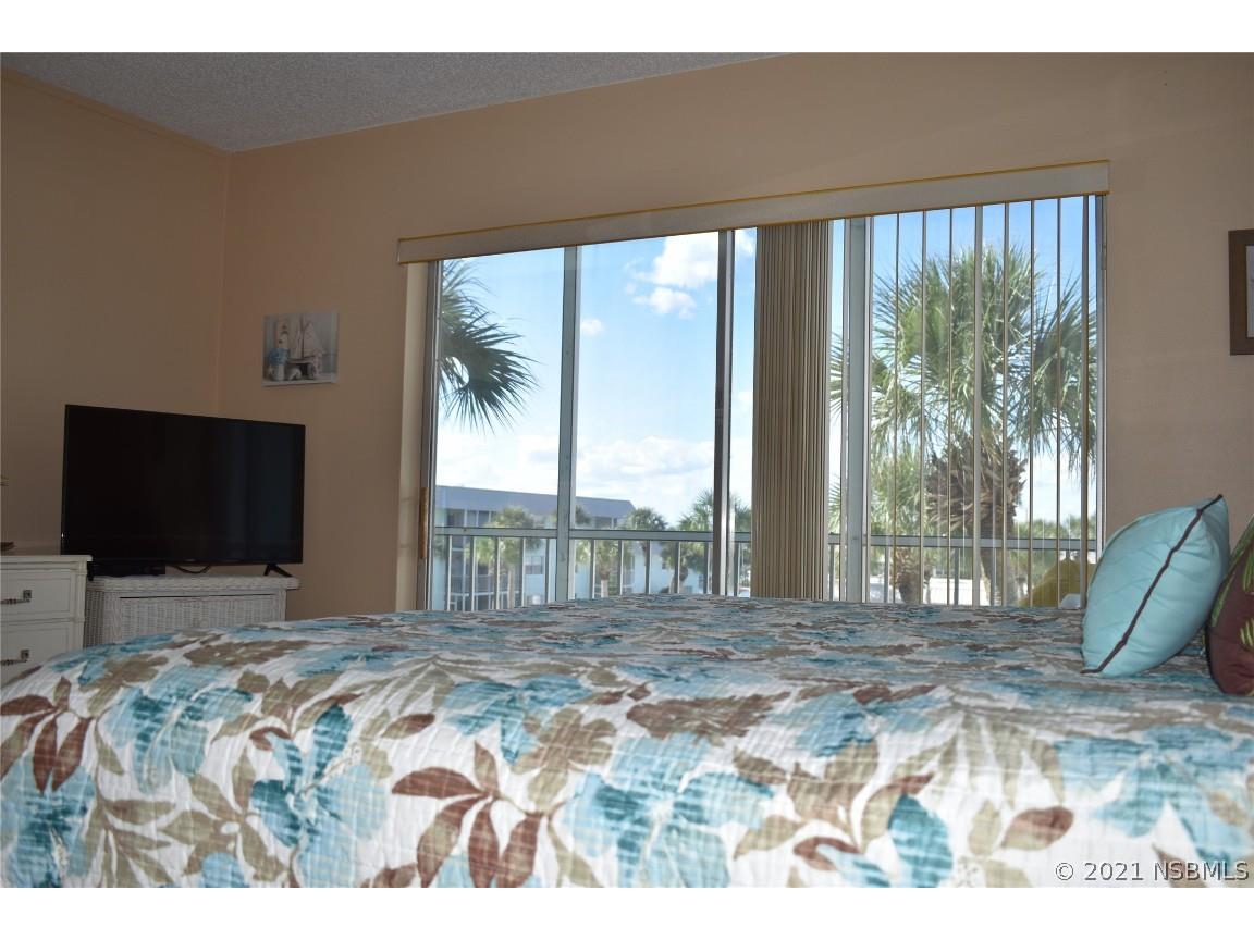 325 N Causeway #C 304 New Smyrna Beach FL 32169 NS1063227 image3