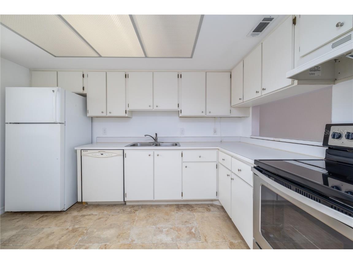 325 N Causeway #D103 New Smyrna Beach FL 32169 NS1085945 image4