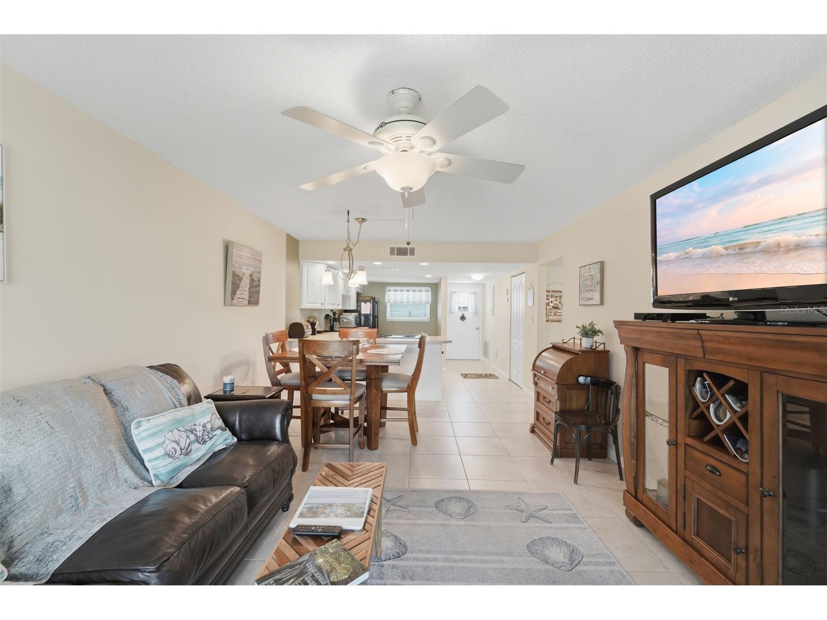 325 N Causeway #D104 New Smyrna Beach FL 32169 O6400230 image9