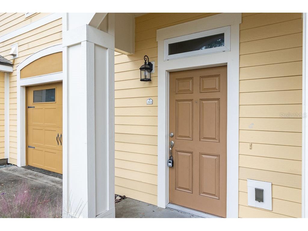 325 N Florida Avenue #203 Deland FL 32720 V4933236 image1