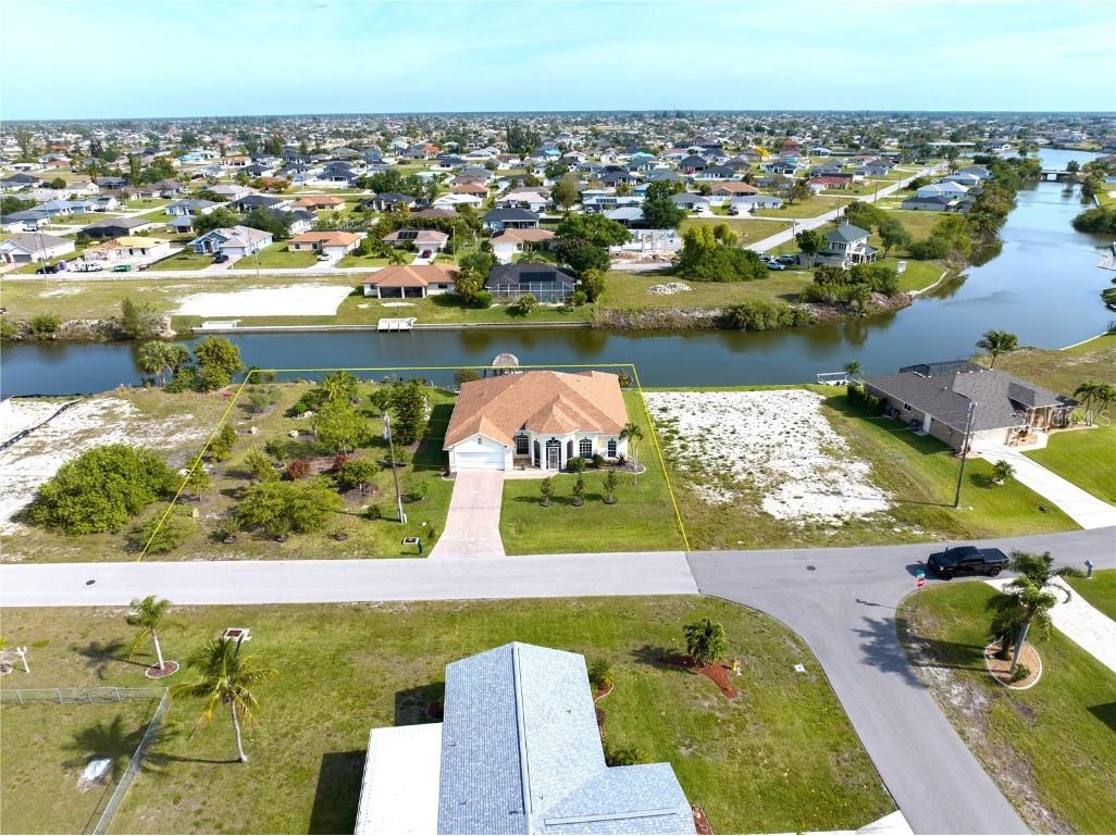 325 NE 5th Terrace Cape Coral FL 33909 - VERMONT CANAL A4625527 image1