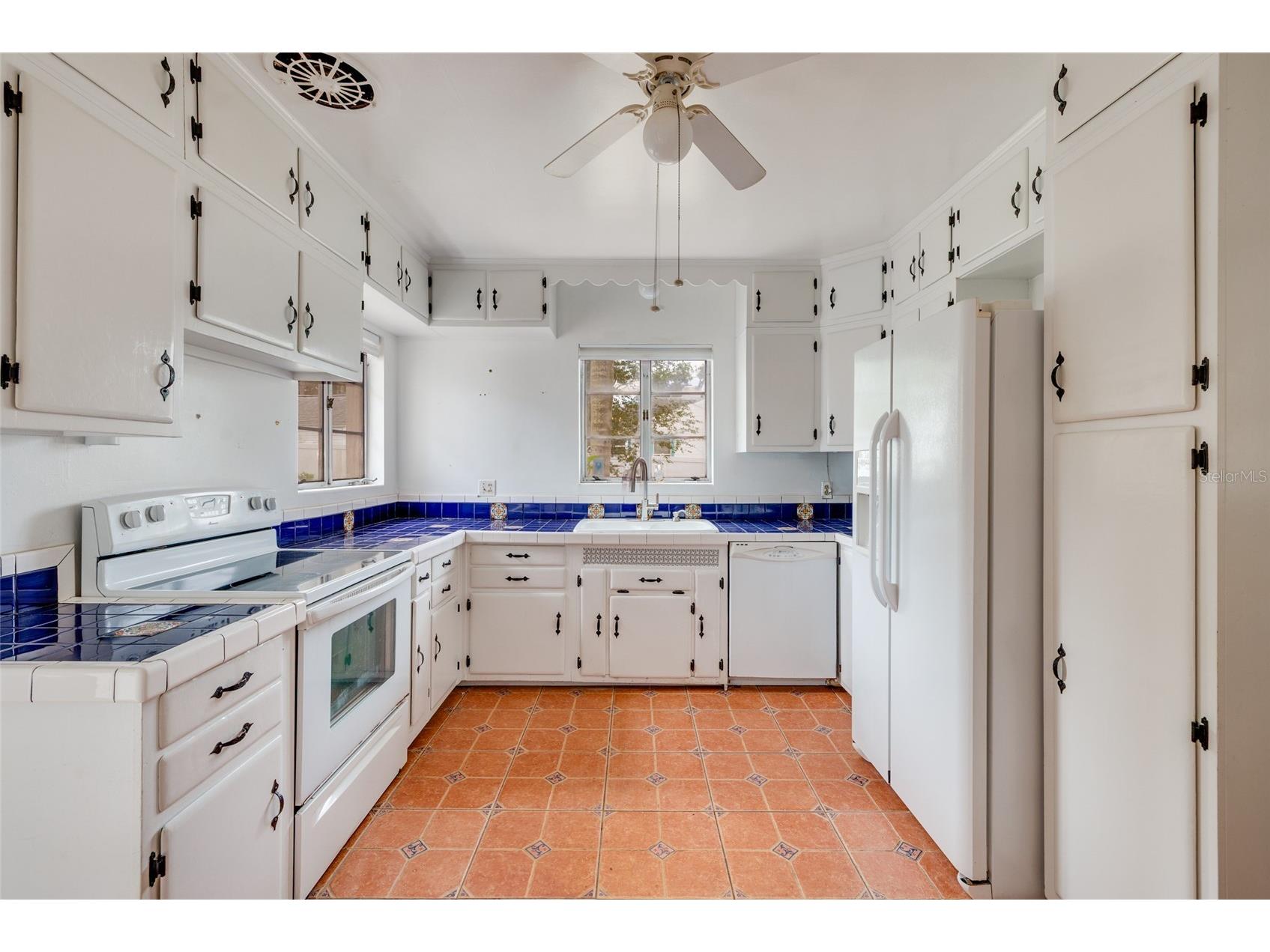 325 Orangeview Avenue Clearwater FL 33755 TB8512287 image11