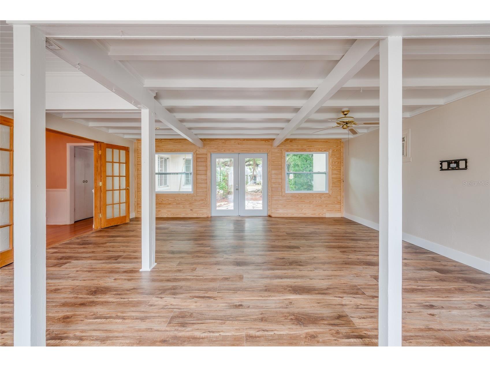 325 Orangeview Avenue Clearwater FL 33755 TB8512287 image17