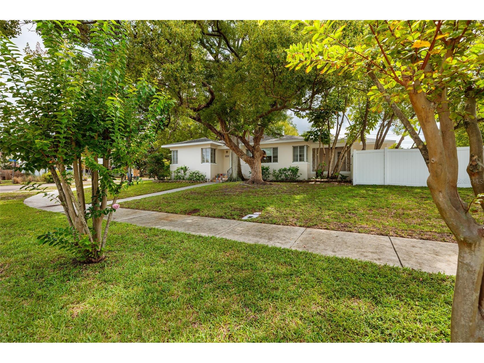 325 Orangeview Avenue Clearwater FL 33755 TB8512287 image3