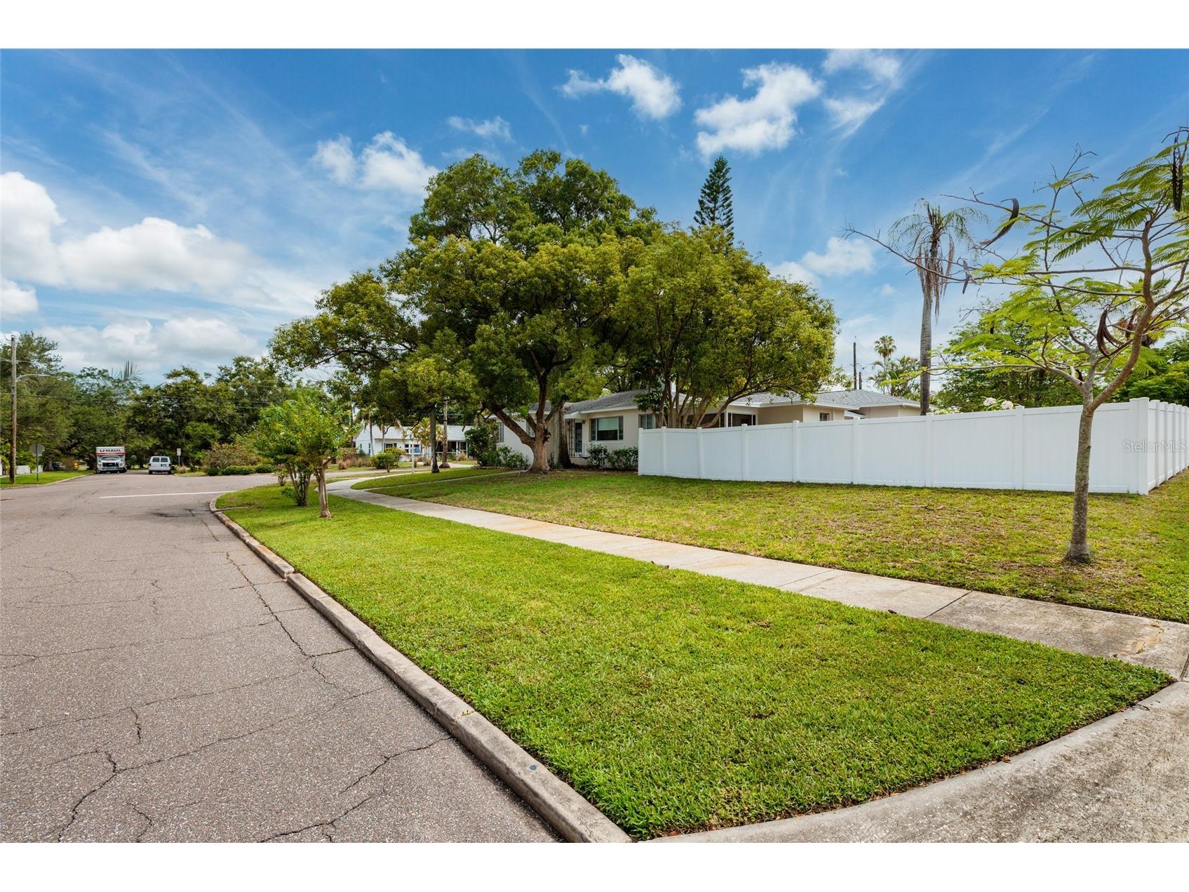 325 Orangeview Avenue Clearwater FL 33755 TB8512287 image35