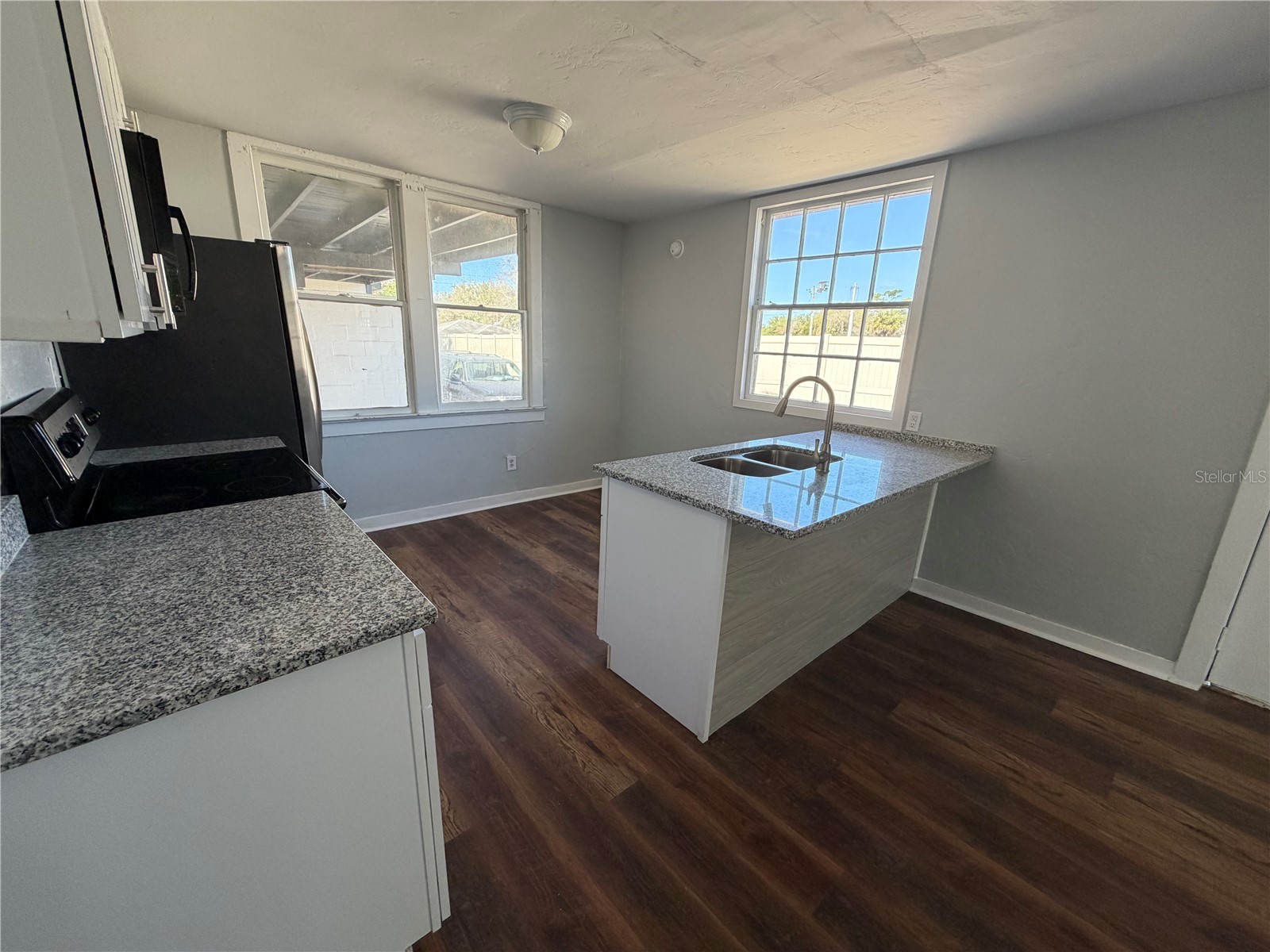 325 S Franklin Street Daytona Beach FL 32114 O6389684 image2