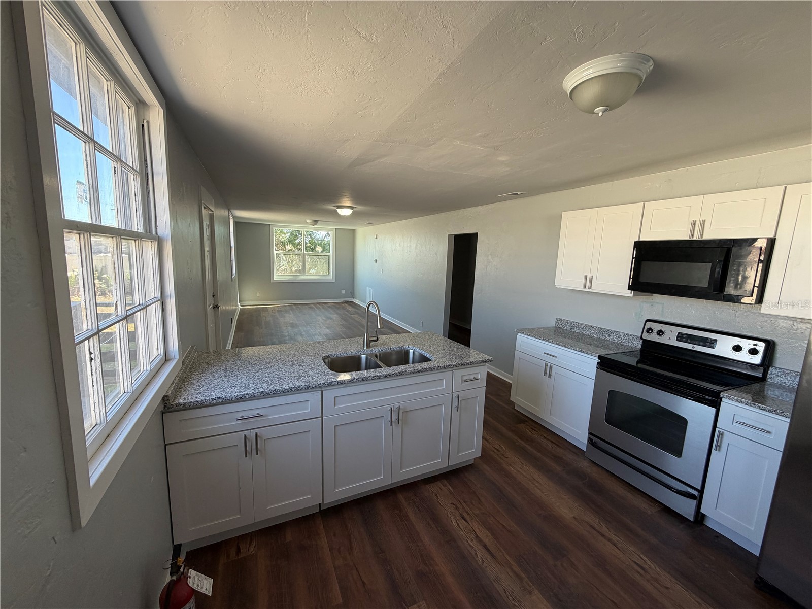 325 S Franklin Street Daytona Beach FL 32114 O6389684 image3