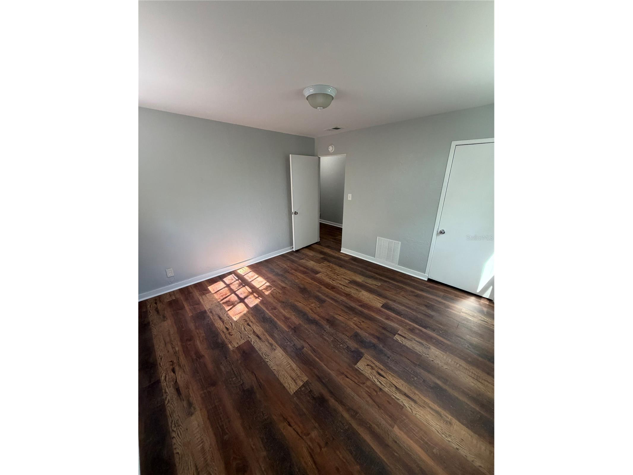 325 S Franklin Street Daytona Beach FL 32114 O6389684 image7