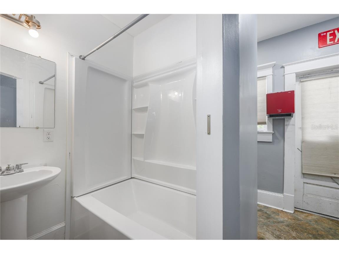 325 S Highland Street Mount Dora FL 32757 O6335300 image27