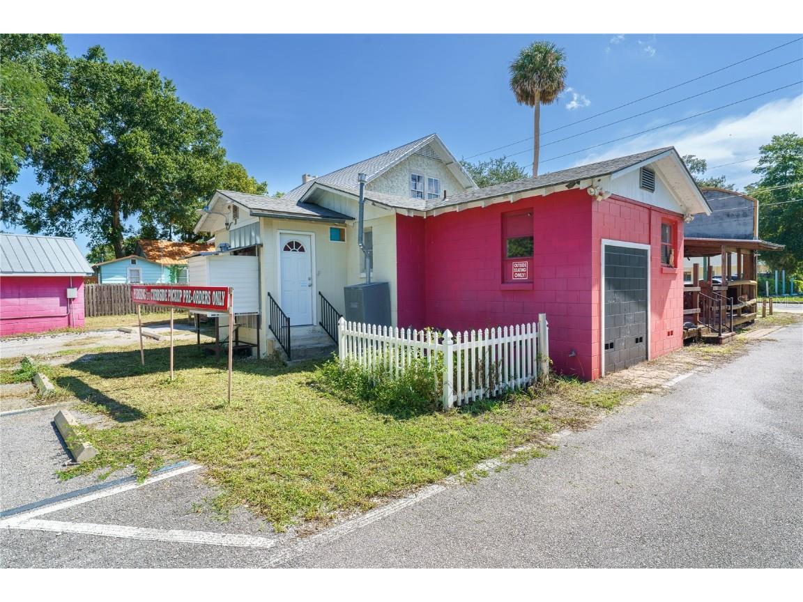 325 S Highland Street Mount Dora FL 32757 O6335300 image8