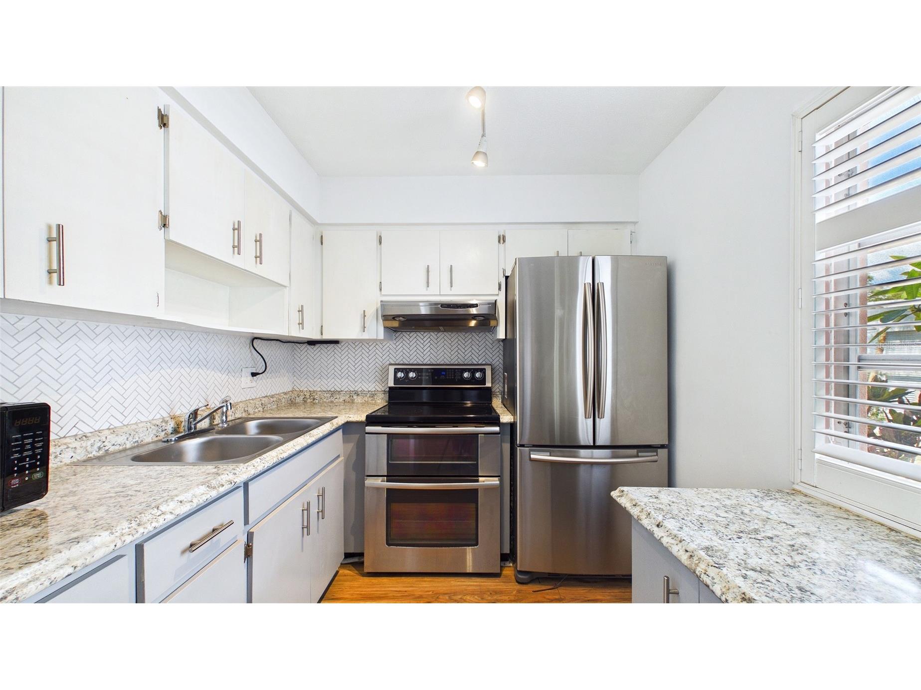 325 Sky Loch Drive W Dunedin FL 34698 TB8503385 image12