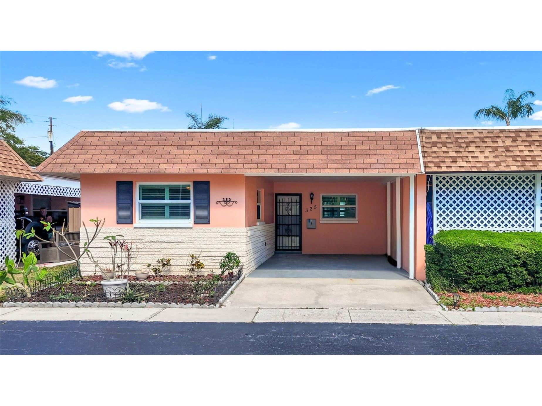 325 Sky Loch Drive W Dunedin FL 34698 TB8503385 image2