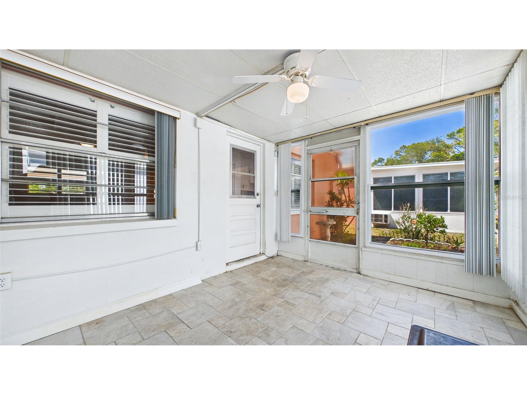 325 Sky Loch Drive W Dunedin FL 34698 TB8503385 image25