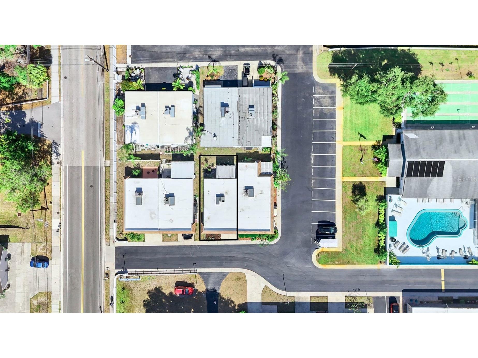 325 Sky Loch Drive W Dunedin FL 34698 TB8503385 image40
